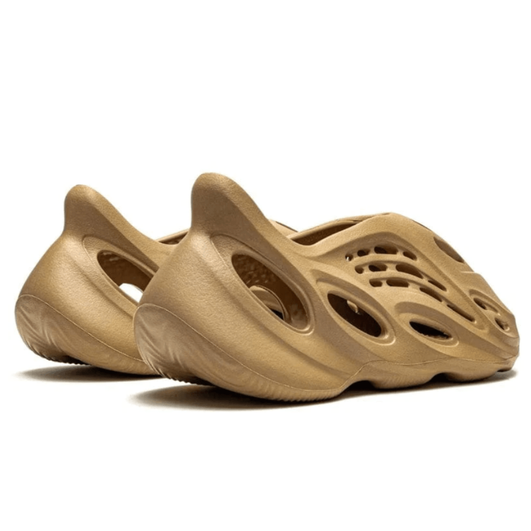Yeezy Foam RNR Clay Taupe - SNEAKERS OF WISDOM