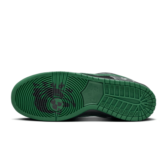 Nike SB Dunk Low There Skateboards Pata