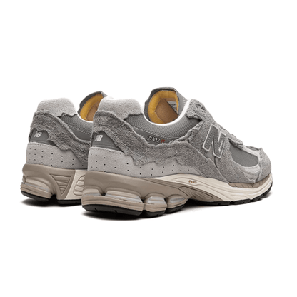 New Balance 2002R Protection Pack Grey - SNEAKERS OF WISDOM