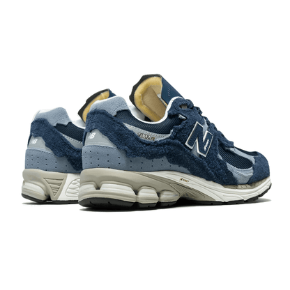 New Balance 2002R Protection Pack Navy Grey - SNEAKERS OF WISDOM