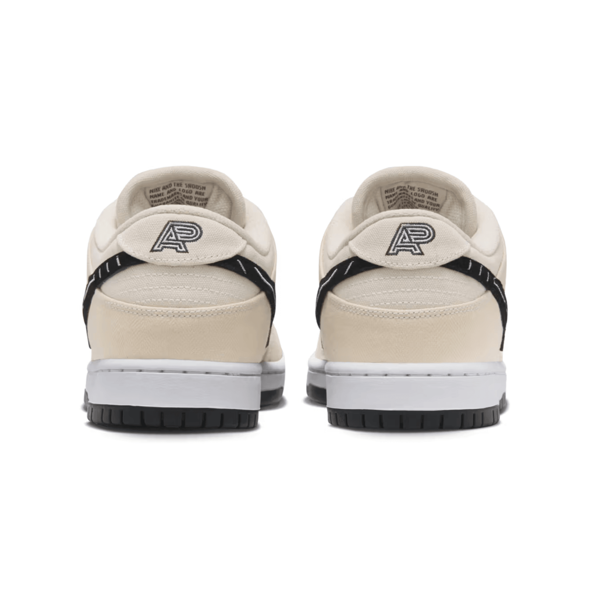 Nike SB Dunk Low Albino & Preto - SNEAKERS OF WISDOM