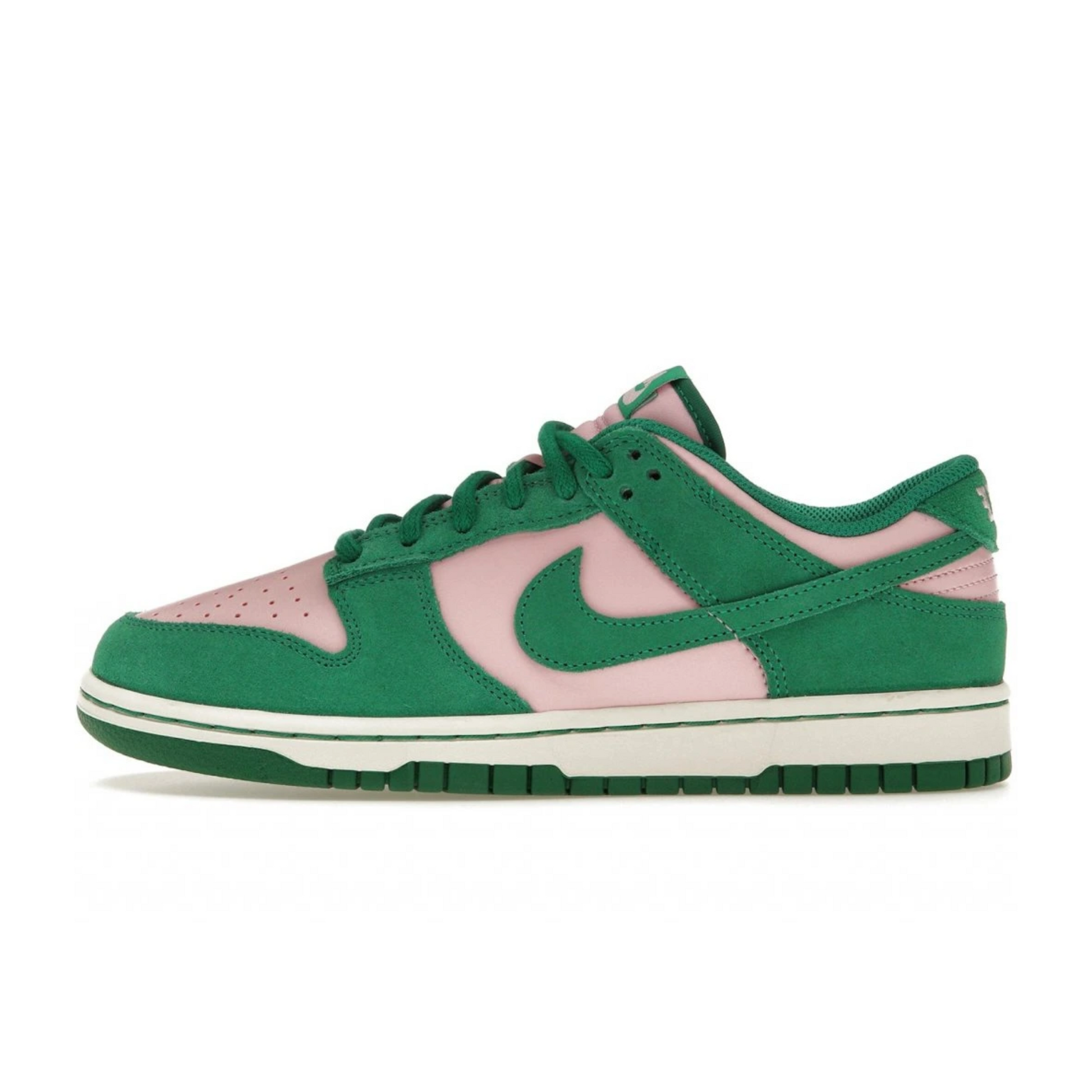 Nike Dunk Low Retro SE Medium Soft Pink Malachite